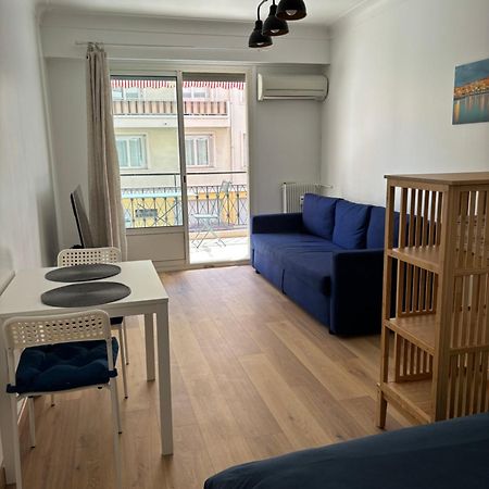 Studio 2 Etoiles A Menton Pour 4 Personnes Buitenkant foto