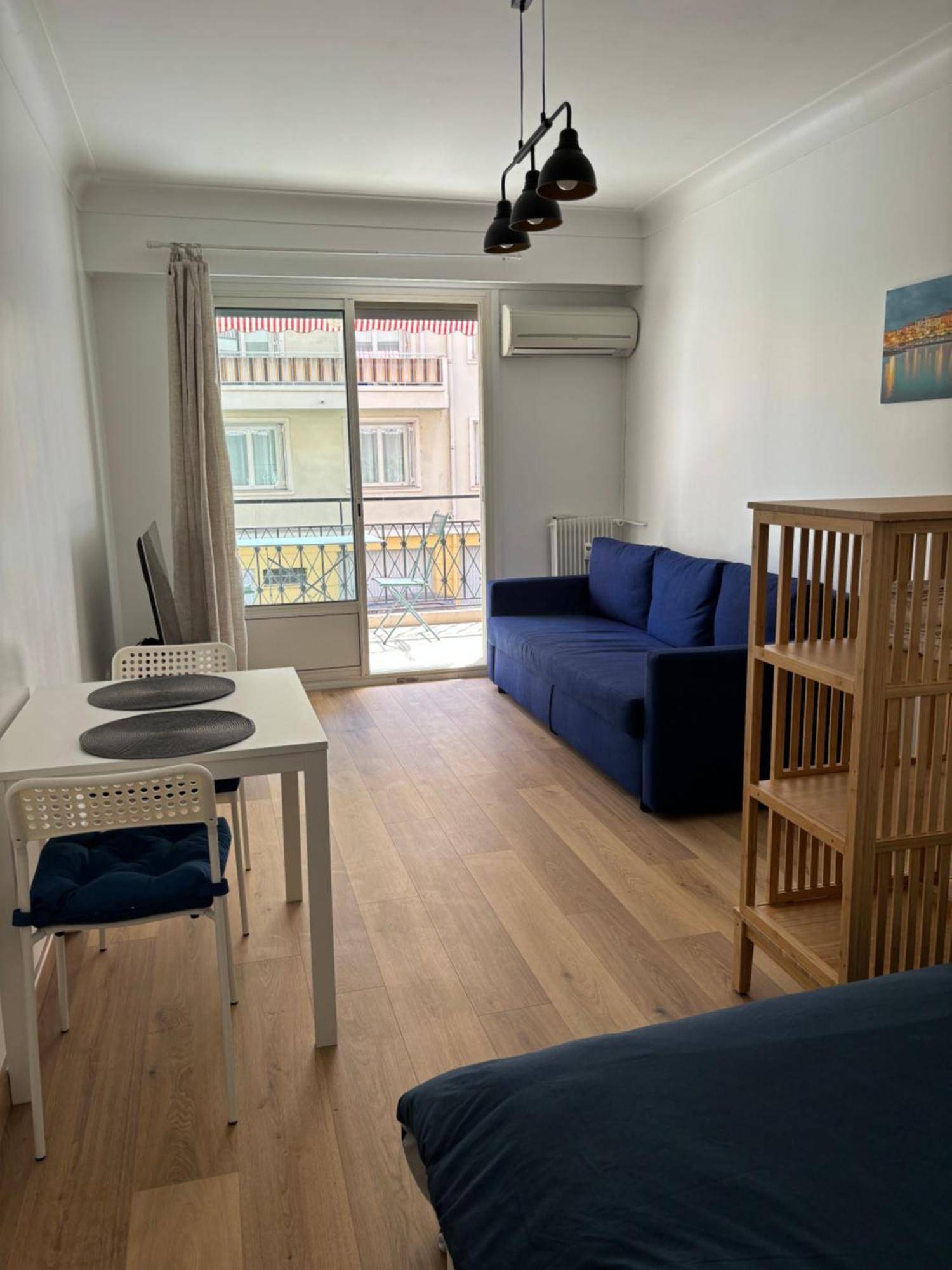 Studio 2 Etoiles A Menton Pour 4 Personnes Buitenkant foto